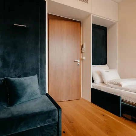 Inqse Marina Aparthotel 4*